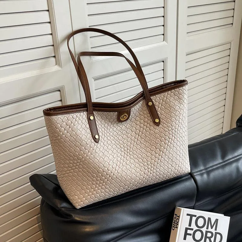 DM Classic Tote handbag