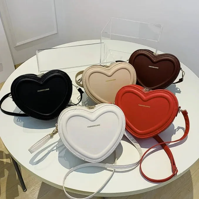 Heart-Shaped Retro Hand-Held Small Round Bag