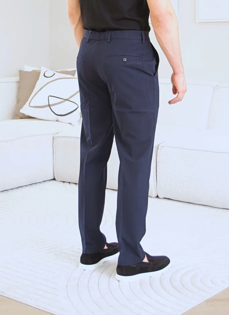 Lightweight tapered trousers - Navy