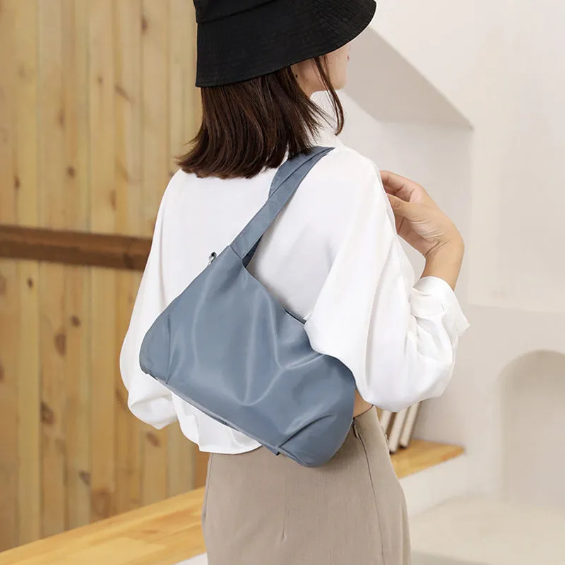 Shoulder and cross-body light and versatile casual bag